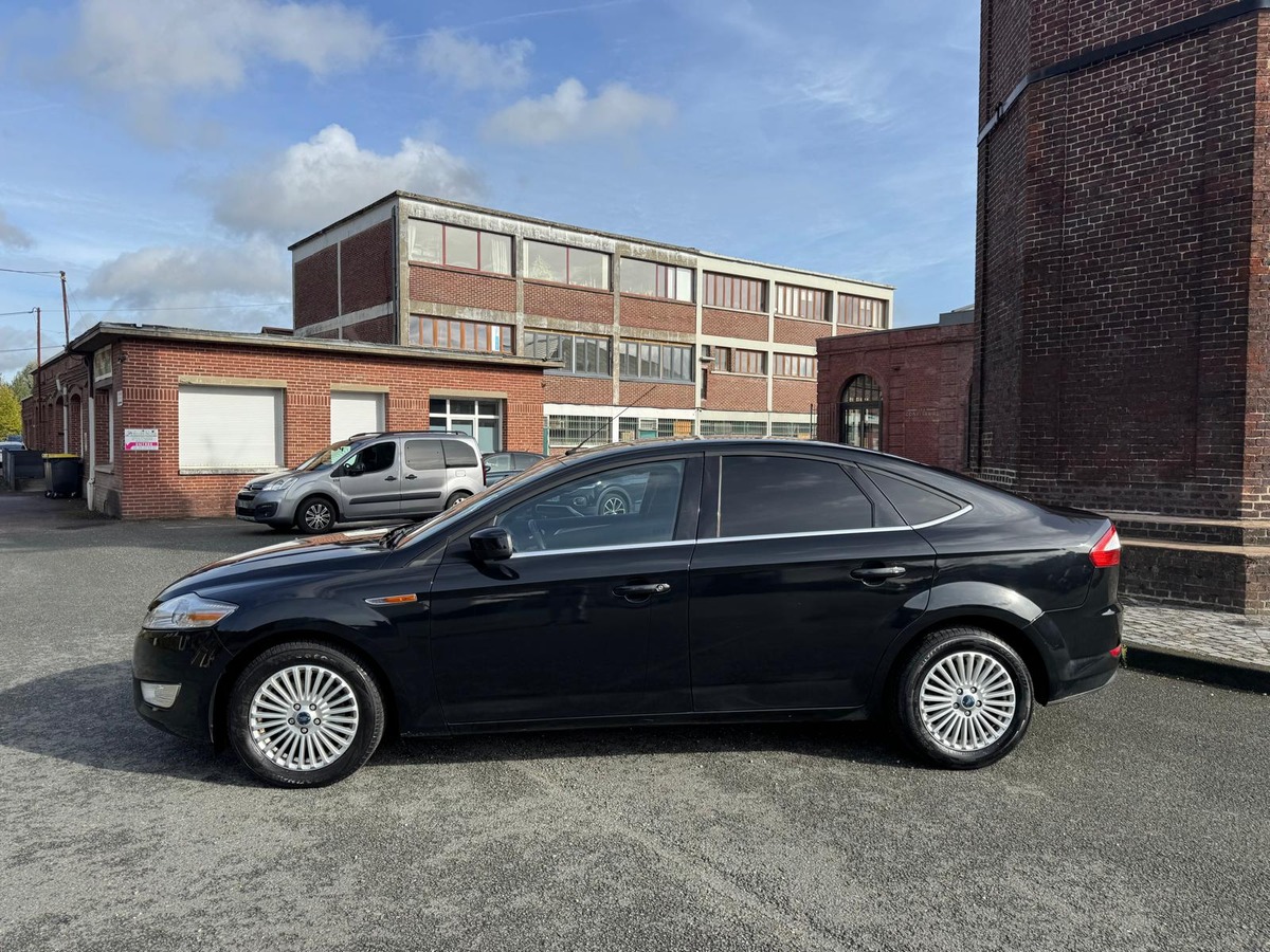 Ford Mondeo 2.0 140 TDCi Titanium-DISTRIBUTION NEUVE-GARANTIE