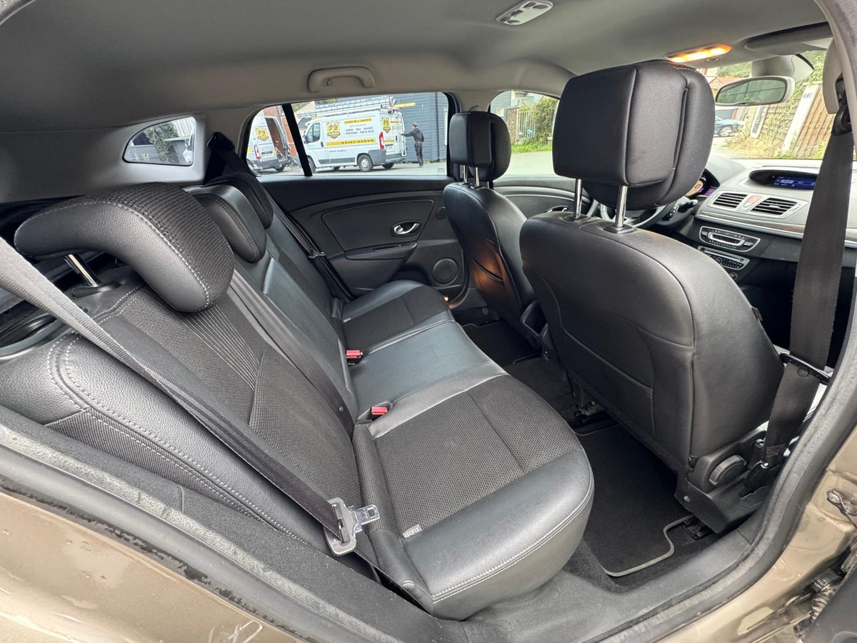 RENAULT Megane III Break 1.5 dCi 110 Privilege - Garantie