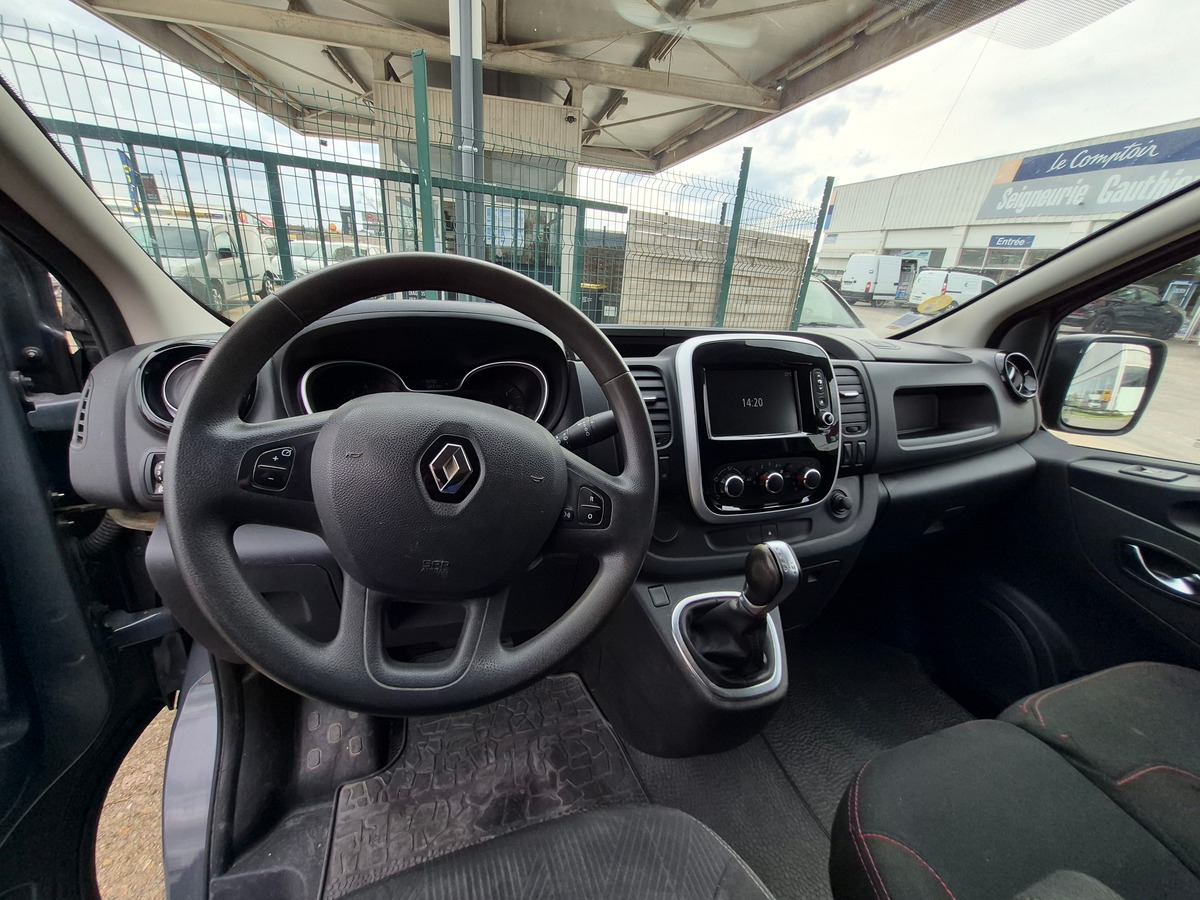 RENAULT Trafic DCI 170 BVA GRAND CONFORT L2H1