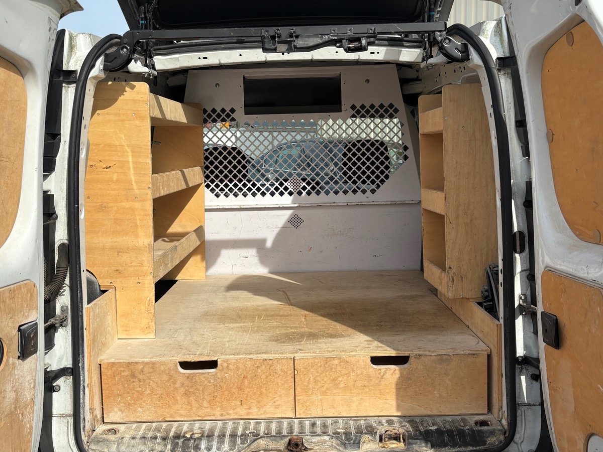RENAULT Kangoo II Express phase 1 BVM5 / Trappe de toit