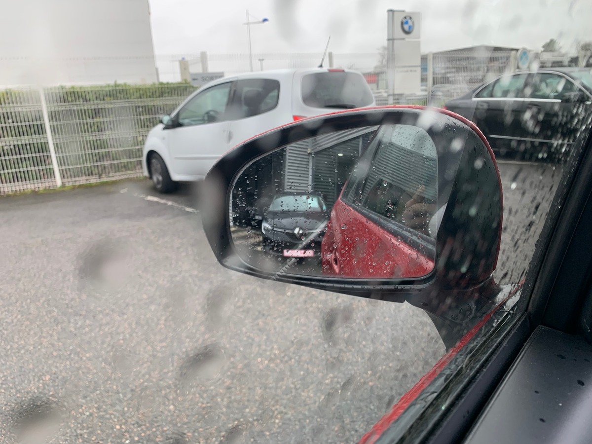 Toyota Prius 136 ch | Dynamic | Caméra de recul | Régulateur de vitesse | Climatisation