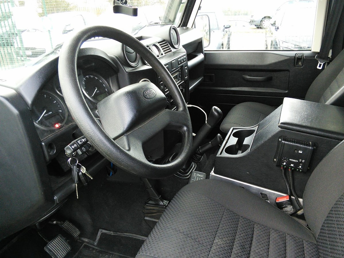 Land-Rover Defender 2.4 Td4 120 4x4 AMENAGE