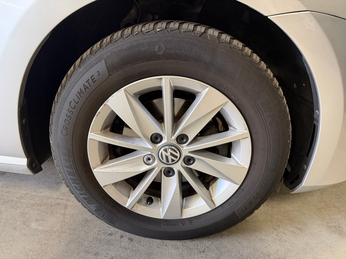 Volkswagen Golf 7 VII tdi 1.6 90ch Confortline