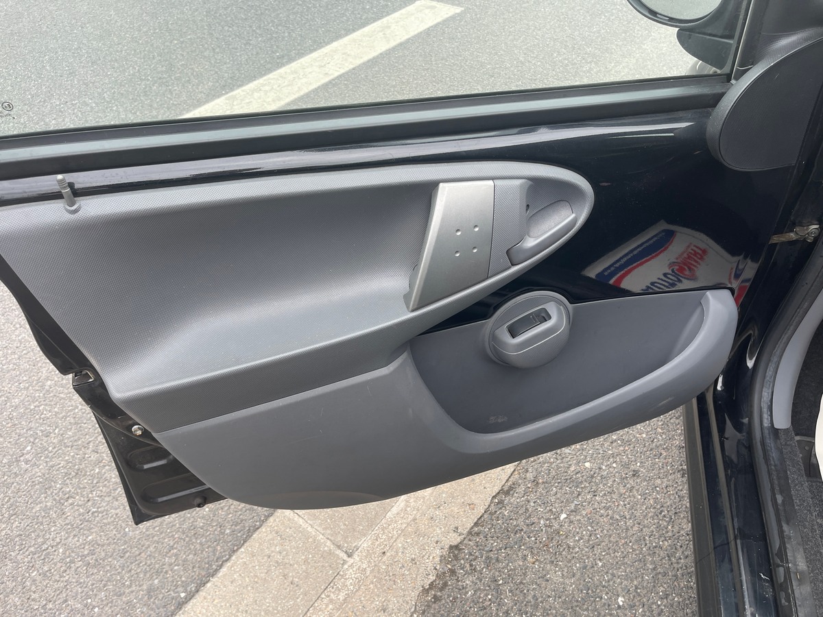 Peugeot 107 1.0 68ch URBAN MOVE 5P