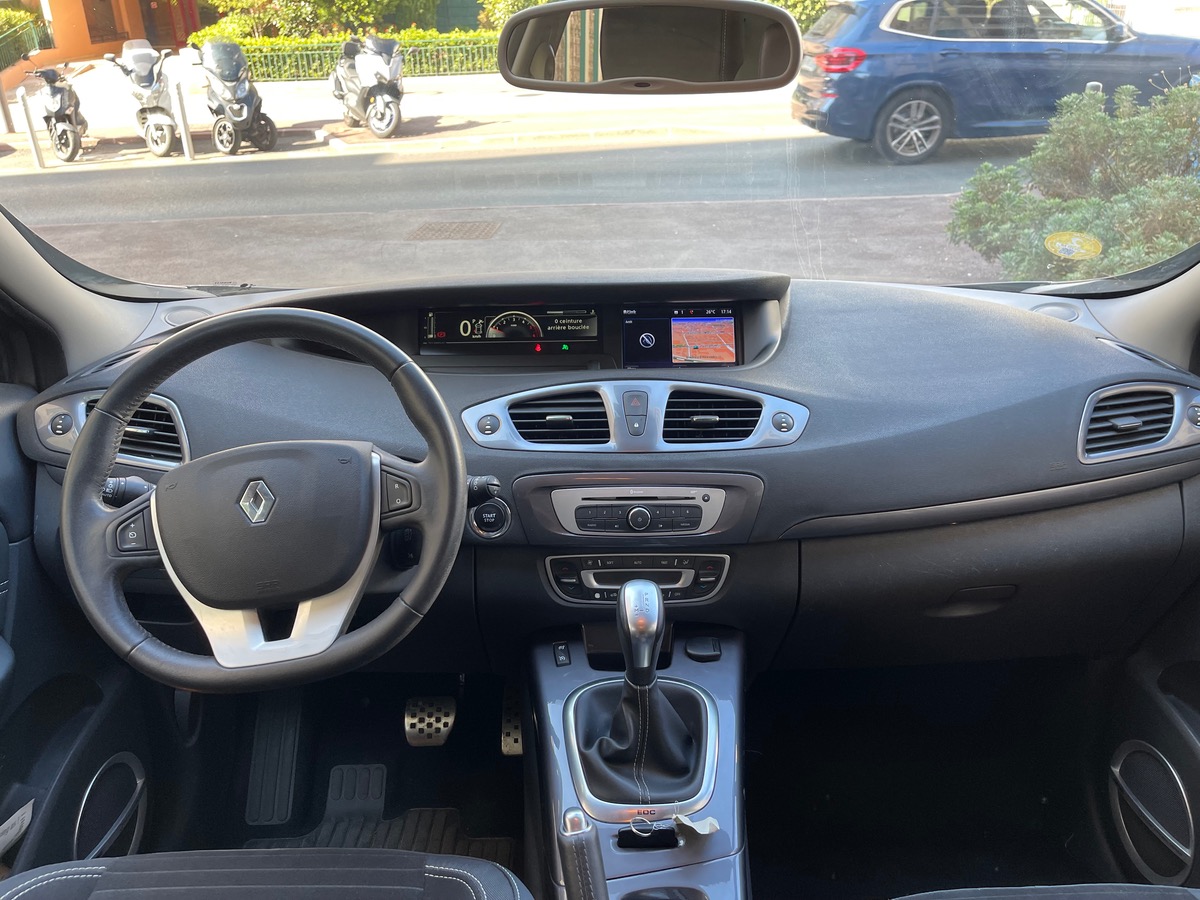 RENAULT Scenic 1.5 DCI 110 cv Phase 2  / XMOD  / Finition Bose / KM Reel / GPS