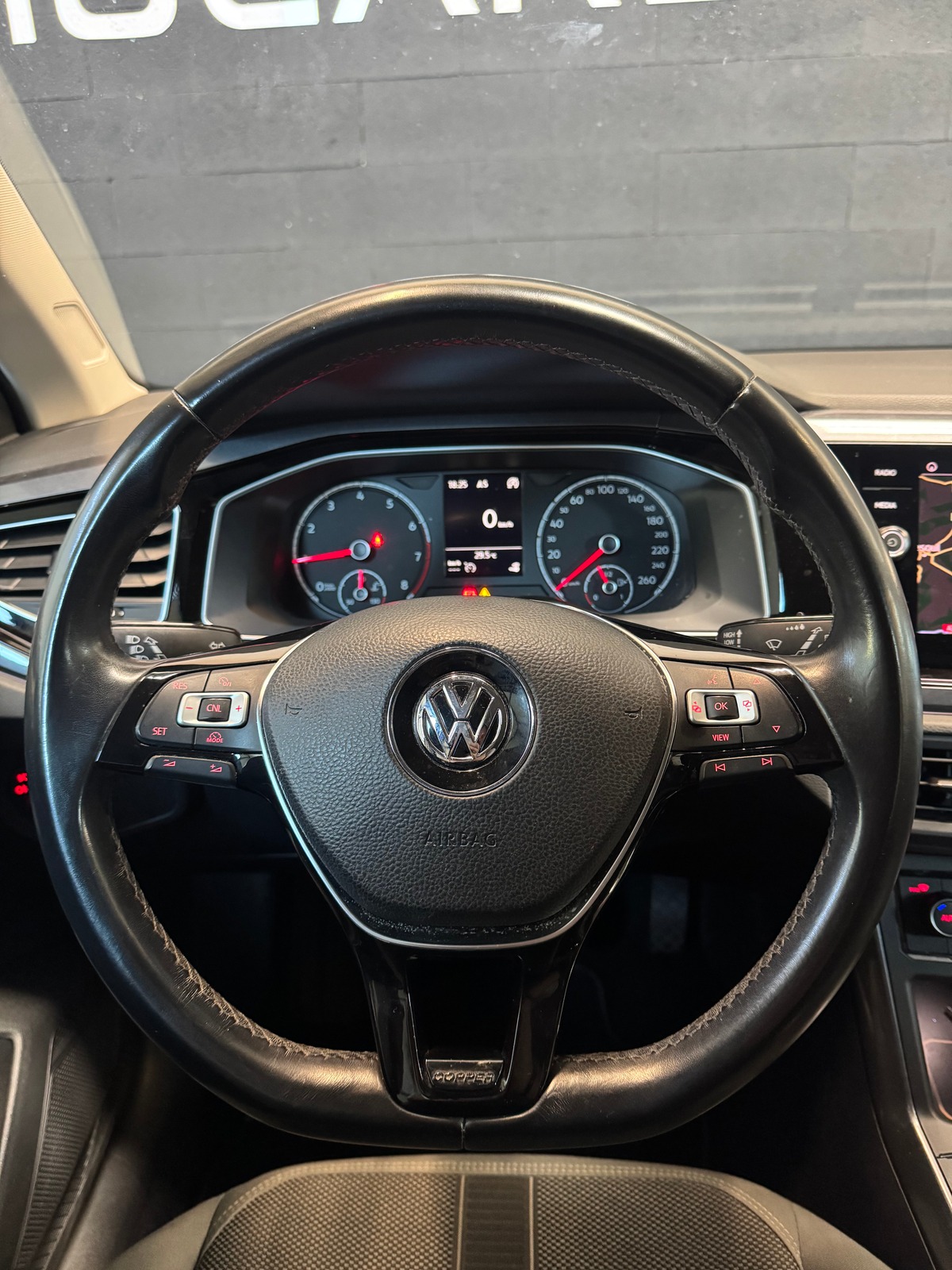 Volkswagen Polo VI 1.0 TSI 95 COPPER LINE 1ERE MAIN