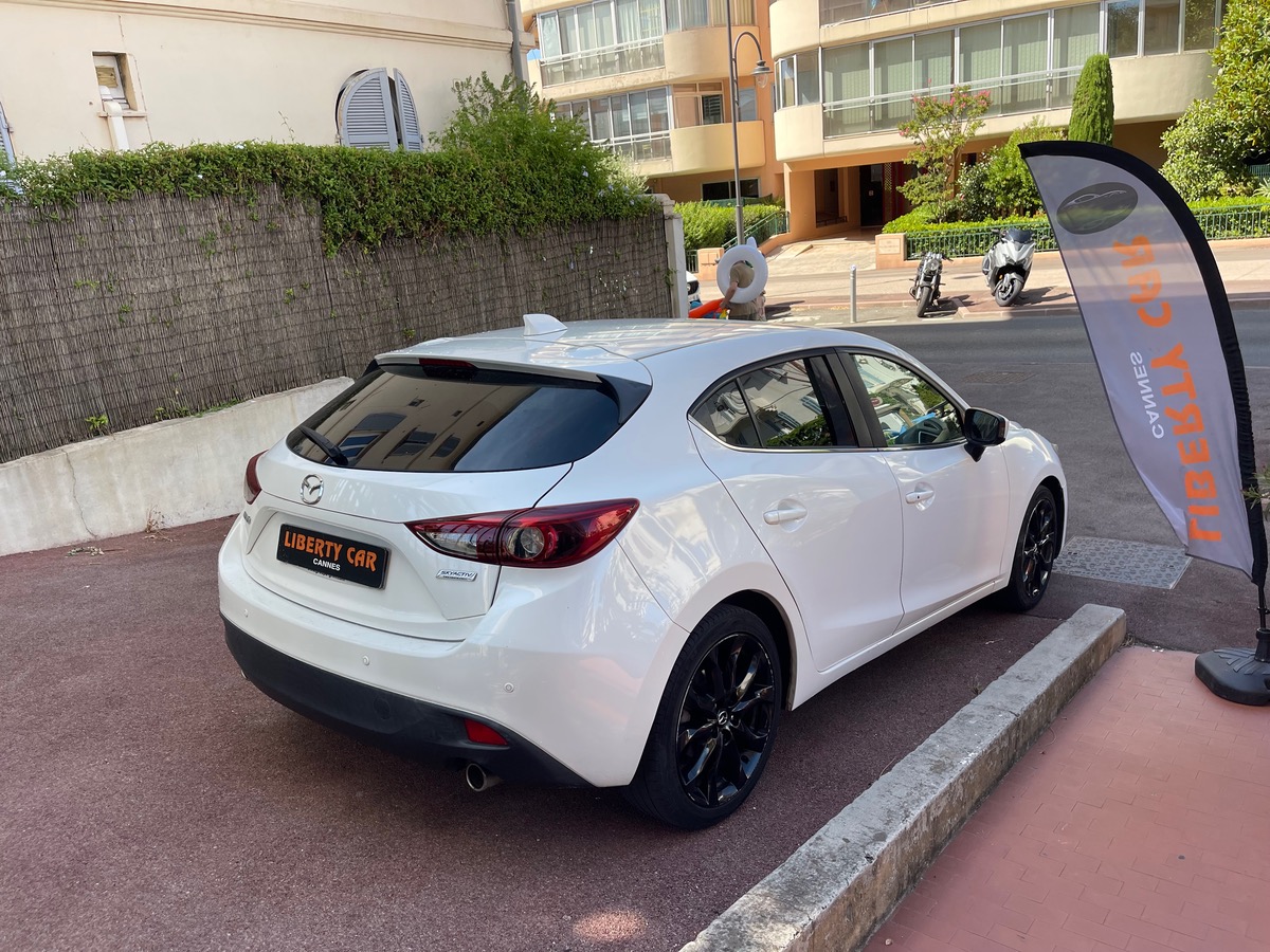 Mazda 3 2.0 120 CV SkyActiv-G / Pack Bose / Jantes Noires