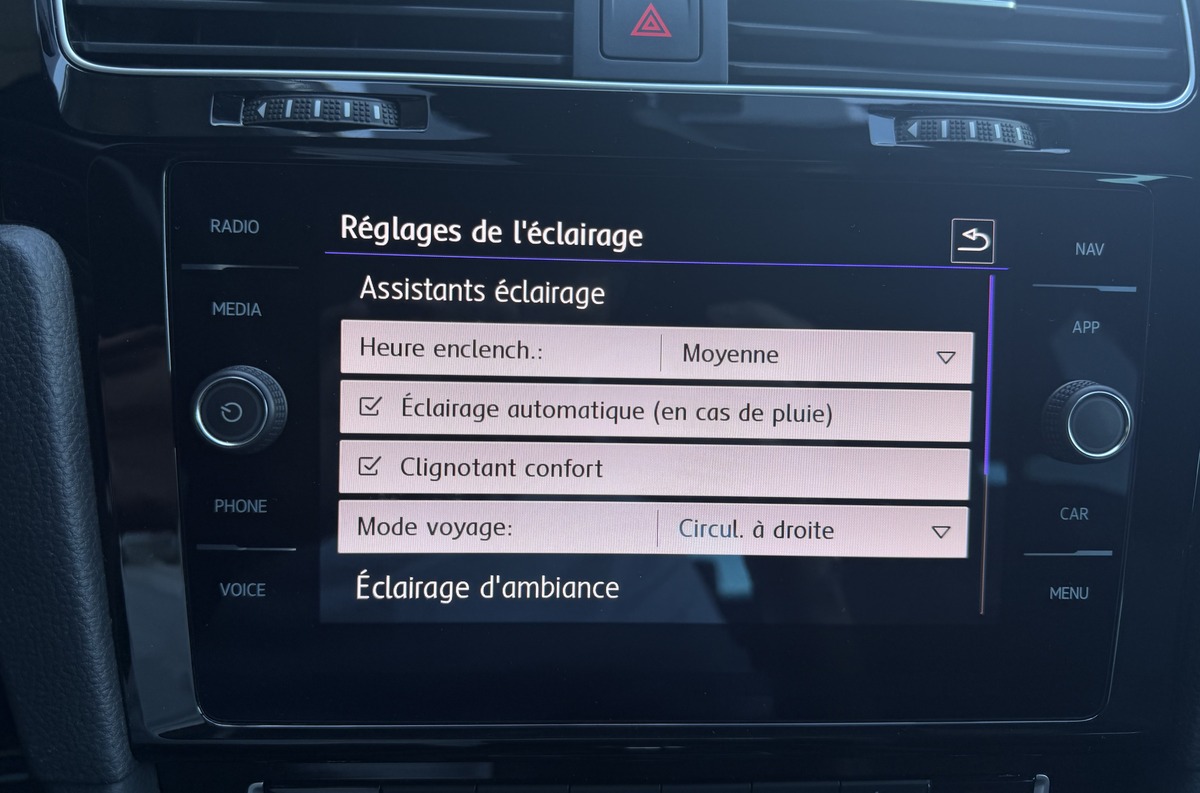 Volkswagen Golf VII - TCR / CarVertical / Echappement Akrapovic / Apple Carplay / Caméra