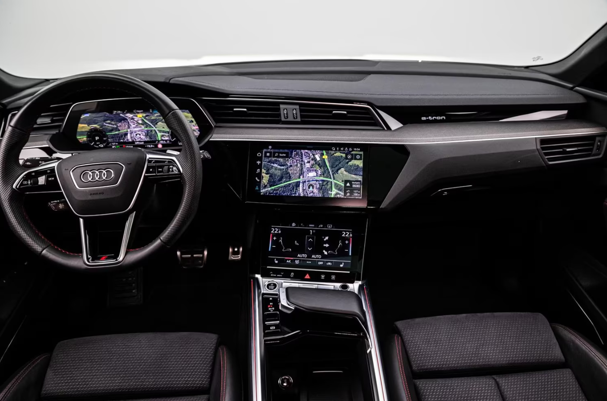Audi Q8 e-tron 55 408ch S Line quattro Bang&Olufsen Toit ouvrant