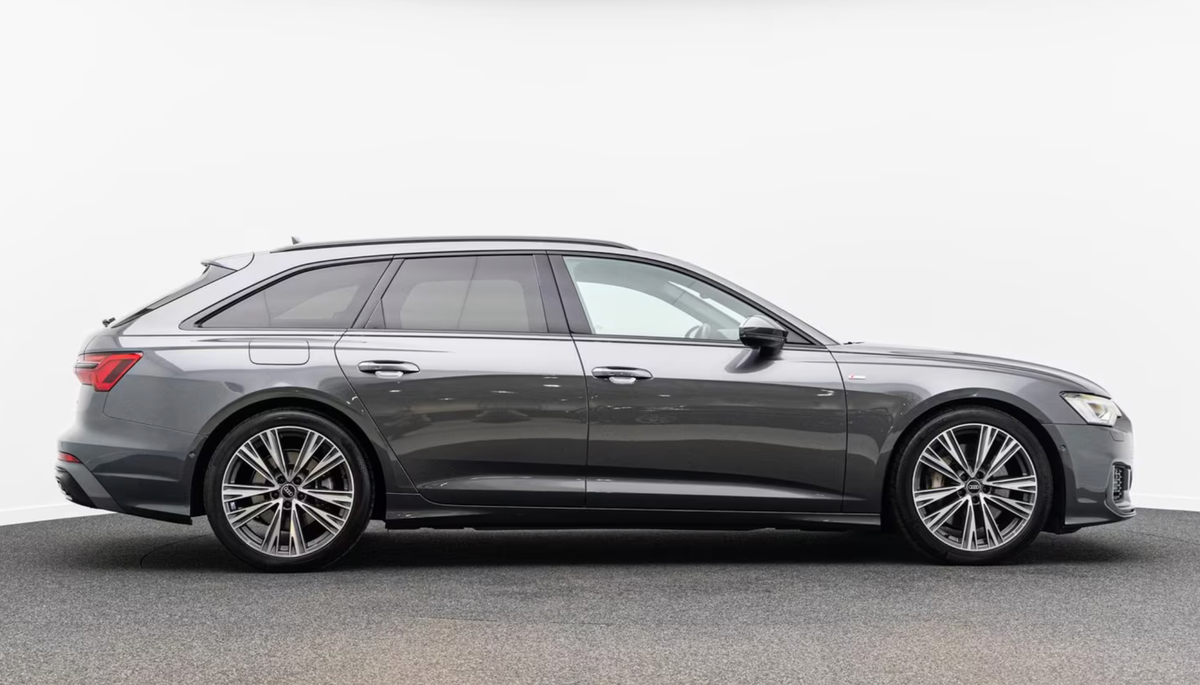 Audi A6 Avant 55 TFSI 340ch S line quattro S tronic 7/Caméra/Matrix/VO allemand/Malus 8700e