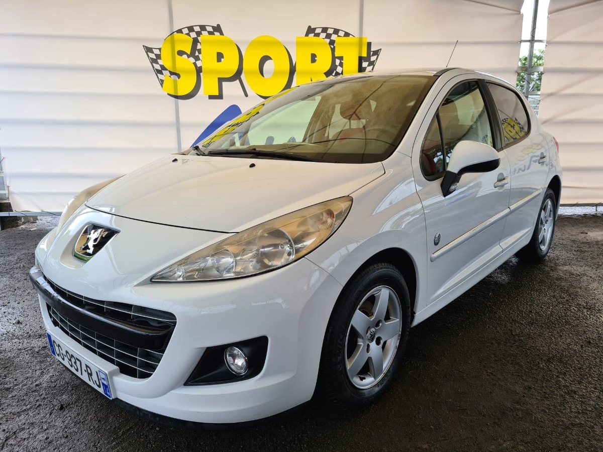 Peugeot 207 1.4 hdi 70 SPORT AUTO