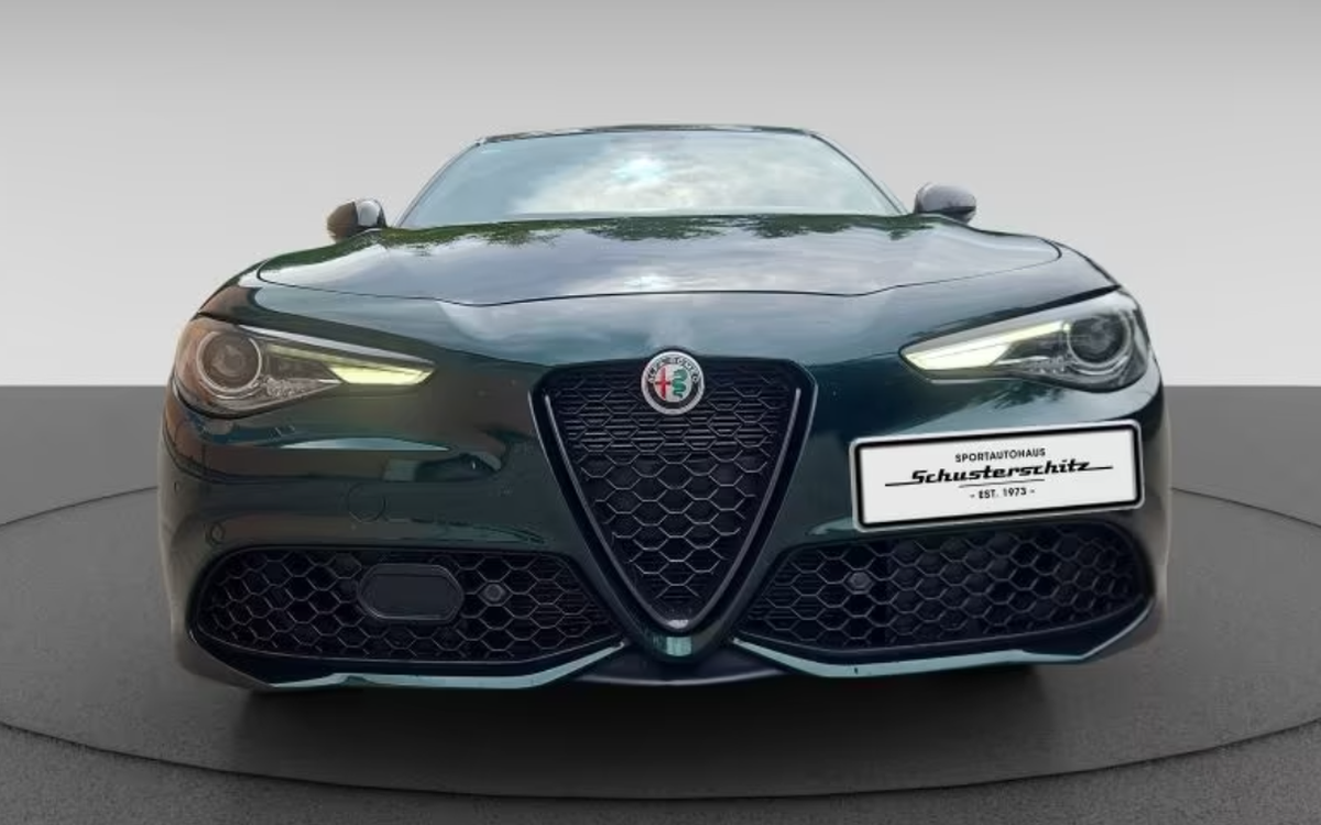 Alfa Romeo Giulia 2.0 TB 280ch Veloce Q4 AT8 Vert Visconti Toit ouvrant Harman-Kardon