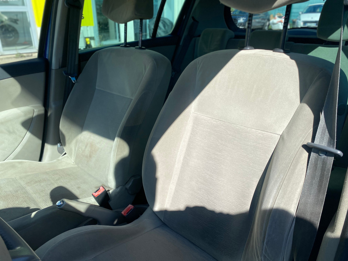 RENAULT Clio III 1.6 i 16V 110 cv - PREMIERE MAIN - RIEN A PREVOIR - CLIMATISATION