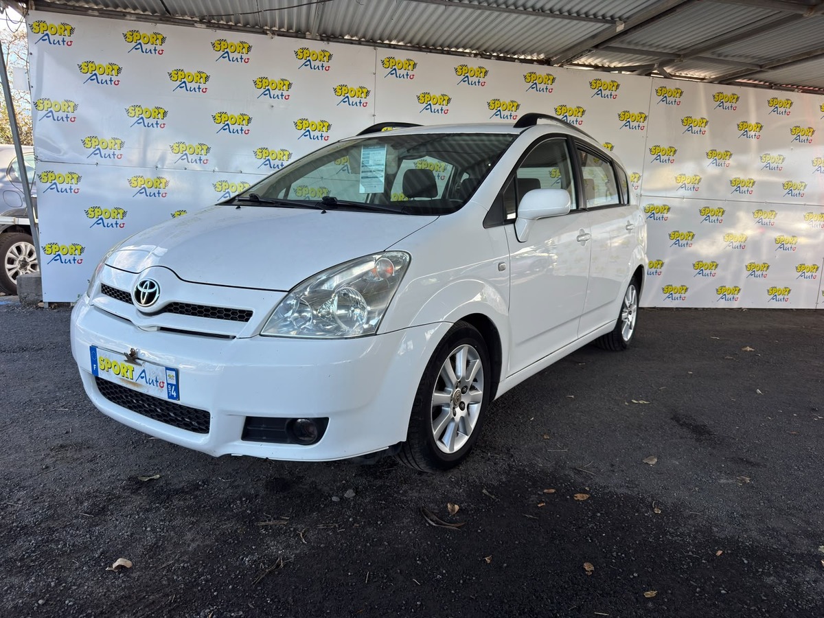 Toyota Corolla verso 4d