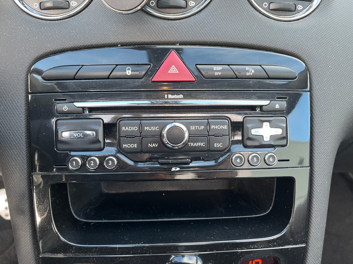 Peugeot 308 CC SPORT PACK 2.0 HDI 163ch, GPS, RADAR AVANT/ARRIERE