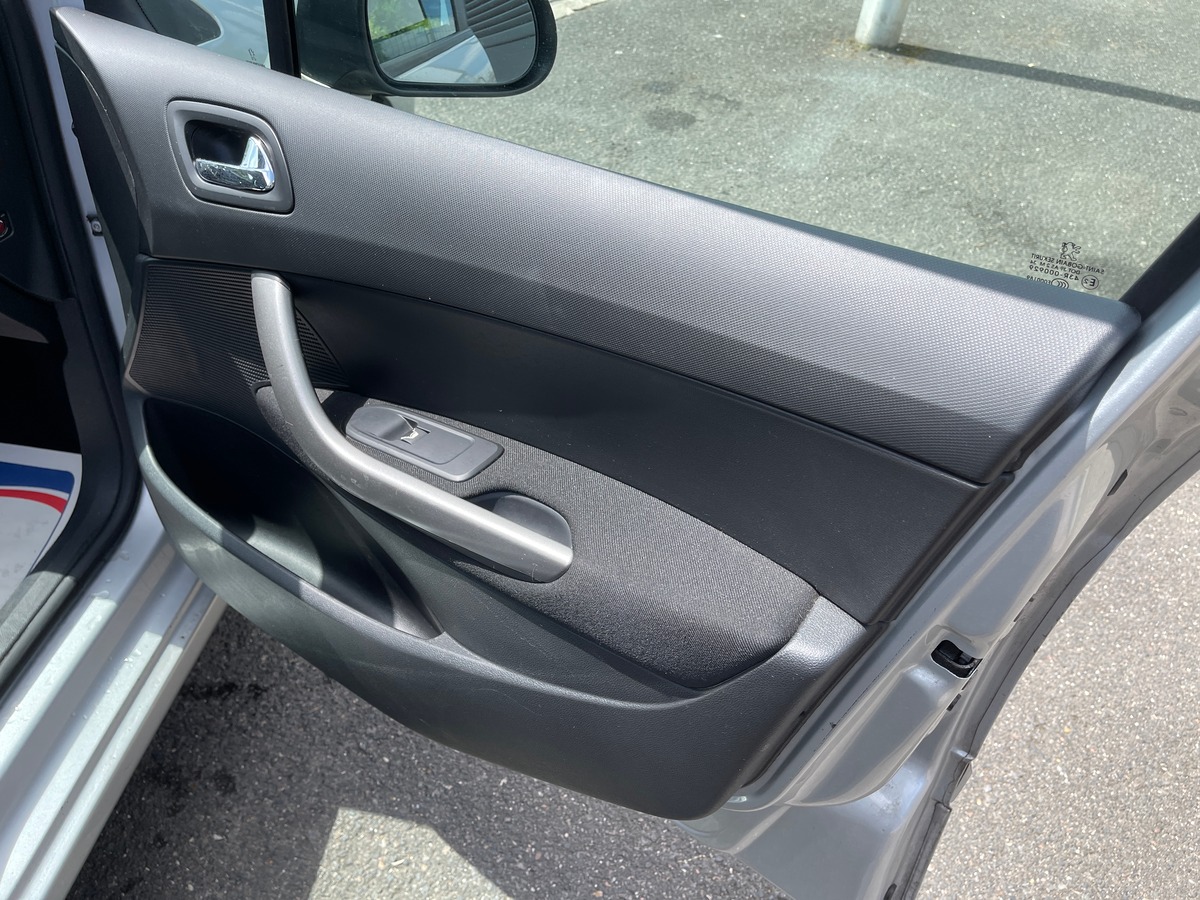 Peugeot 308 1.6 HDI 112 ACTIVE