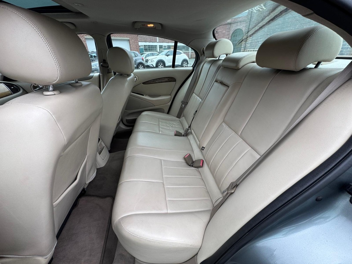 Jaguar S-Type 4.2 V8 Executive 298cv -Boite automatique