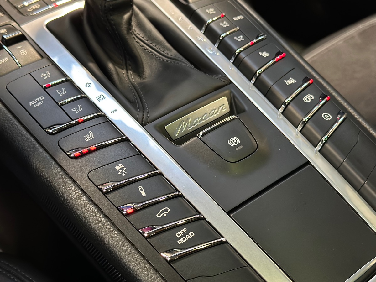 Porsche Macan GTS 380 ch - ATTELAGE - GARANTIE APPROVED 2 ANS