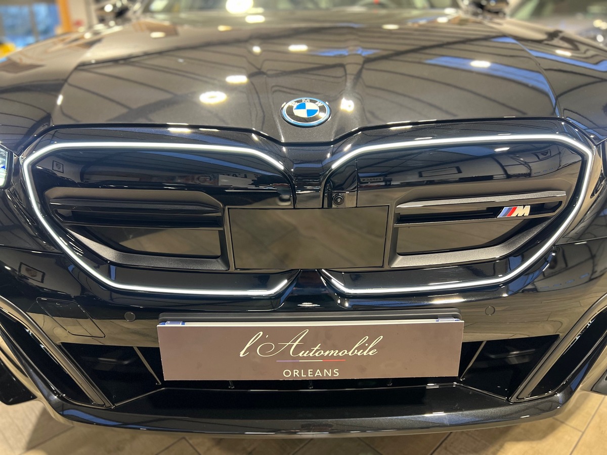 Bmw i5 M60 XDRIVE40 601 BERLINE - 990KM NEUVE / TVA RECUPERABLE g