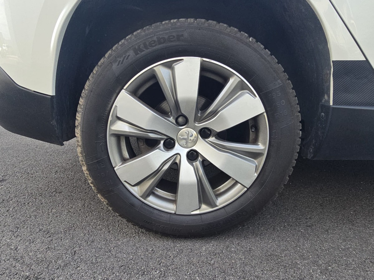 Peugeot 2008 1.2 Pure tech 110cv Finition Allure