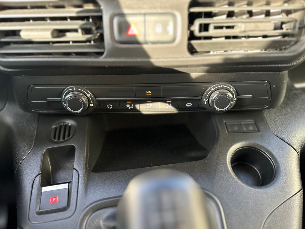 Citroën Berlingo Utilitaire M 1.5 BlueHDi 102 cv RIEN A PREVOIR - CARPLAY - CAMERA DE RECUL