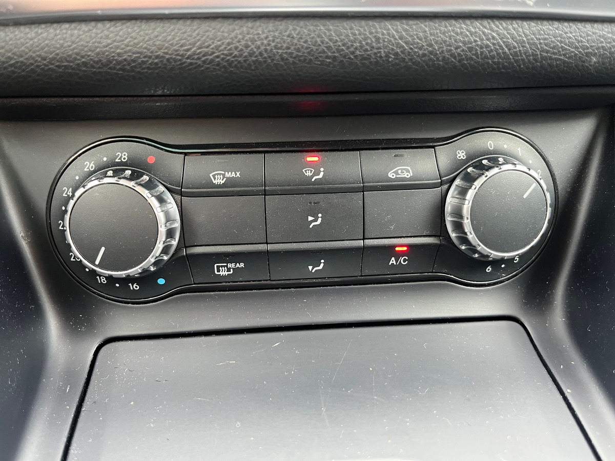 Mercedes-Benz CLA 200  AMG, SIEGES CHAUFFANT, RADAR AVANT, ARRIERE, GPS