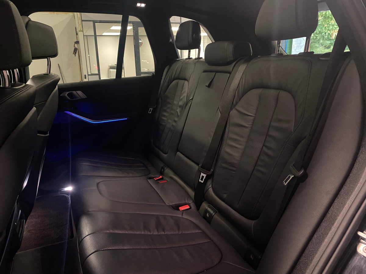 Bmw X5 G05 xDrive30d 265 ch BVA8 M Sport / TOIT OUVRANT / CAMERA 360 / APPLE CARPLAY