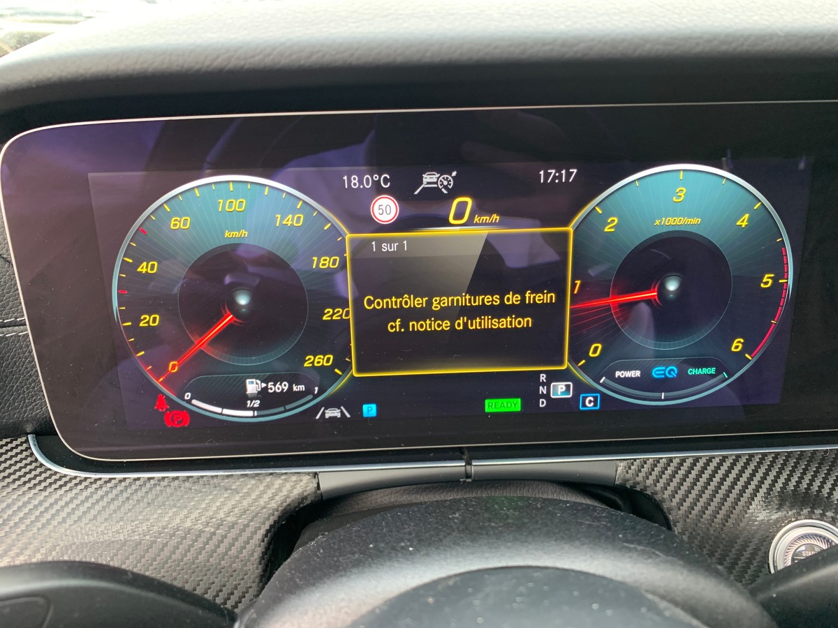 Mercedes-Benz Classe E 200 ch | 220 AMG LINE | Pack Premium | Pack Sport Black | Toit ouvrant