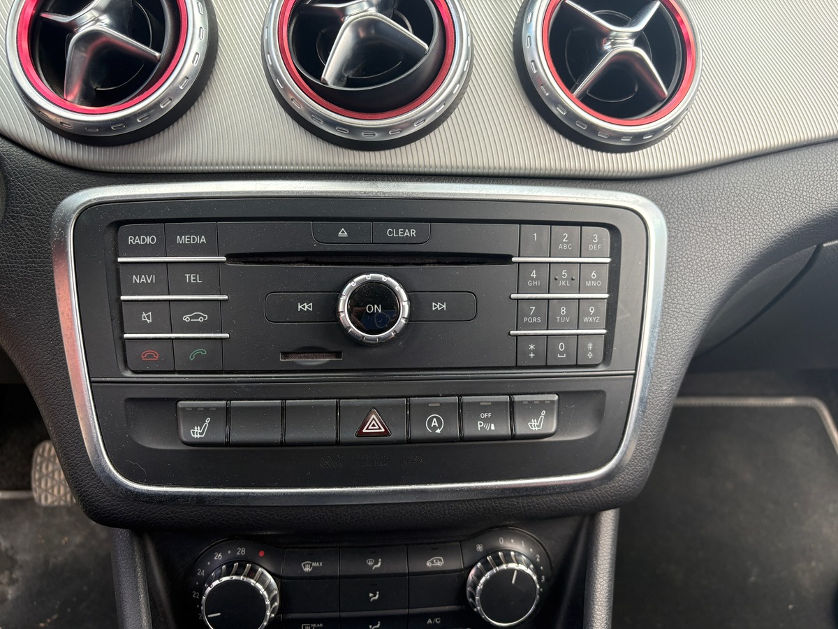 Mercedes Benz GLA 200 SENSATION 156CH