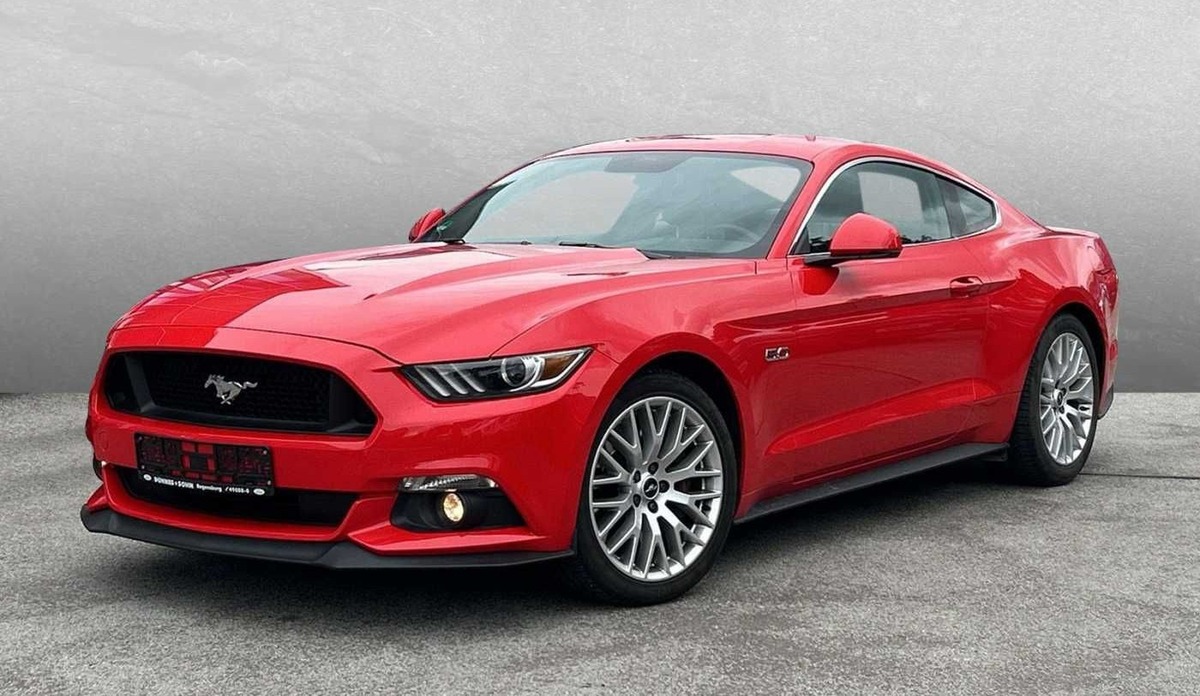 Ford Mustang Fastback VI 5.0 V8 421ch GT