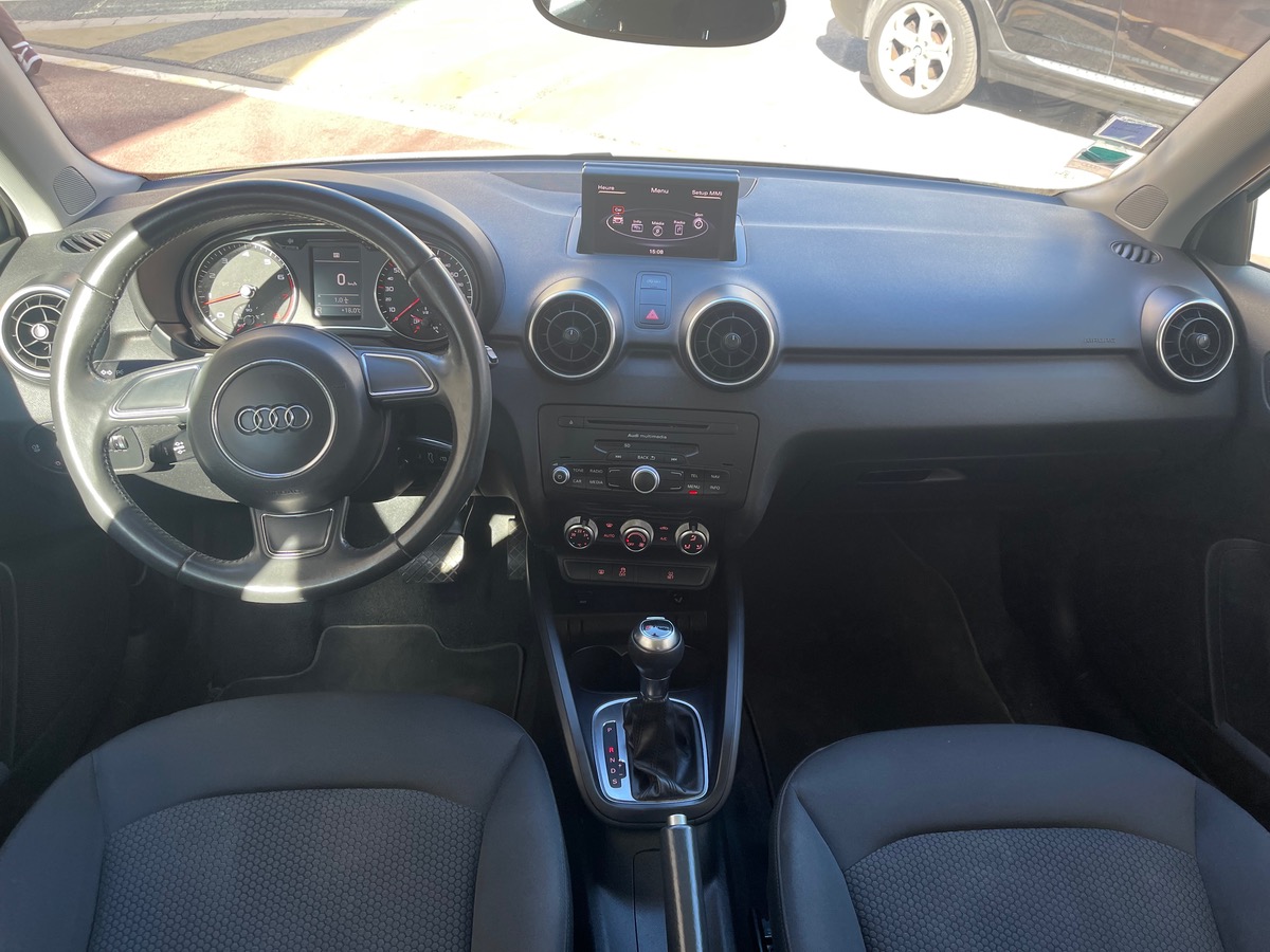 Audi A1 1.4 tfsi 122CV TOIT OUVRANT