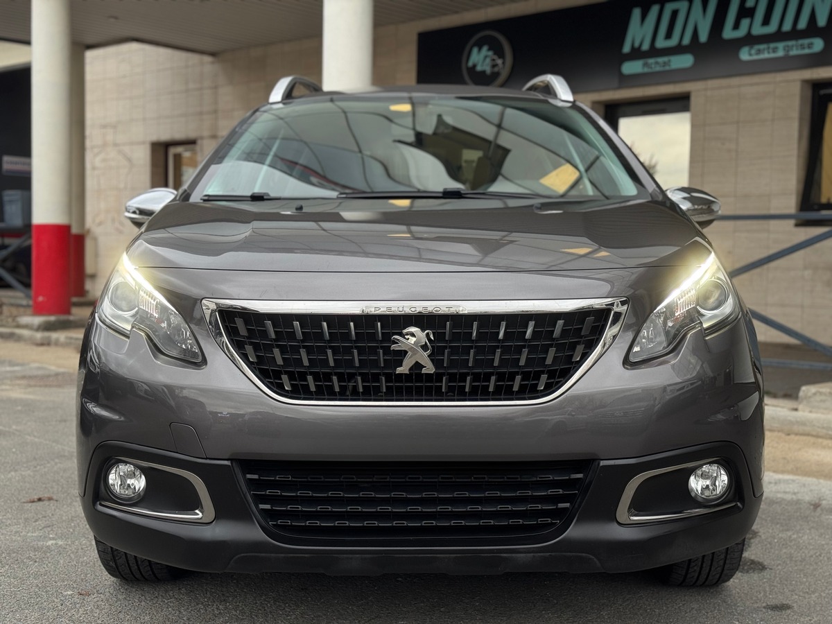 Peugeot 2008 Style 1.2 VTi 82 cv - Apple Carplay