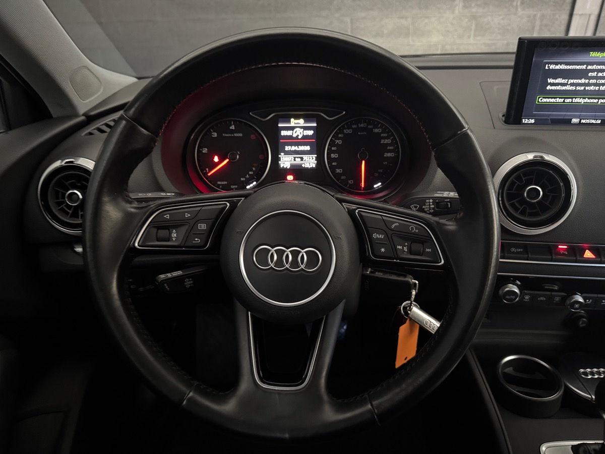 Audi A3 1.6 tdi S tronic / Xénons / Radar de stationnement Av Ar
