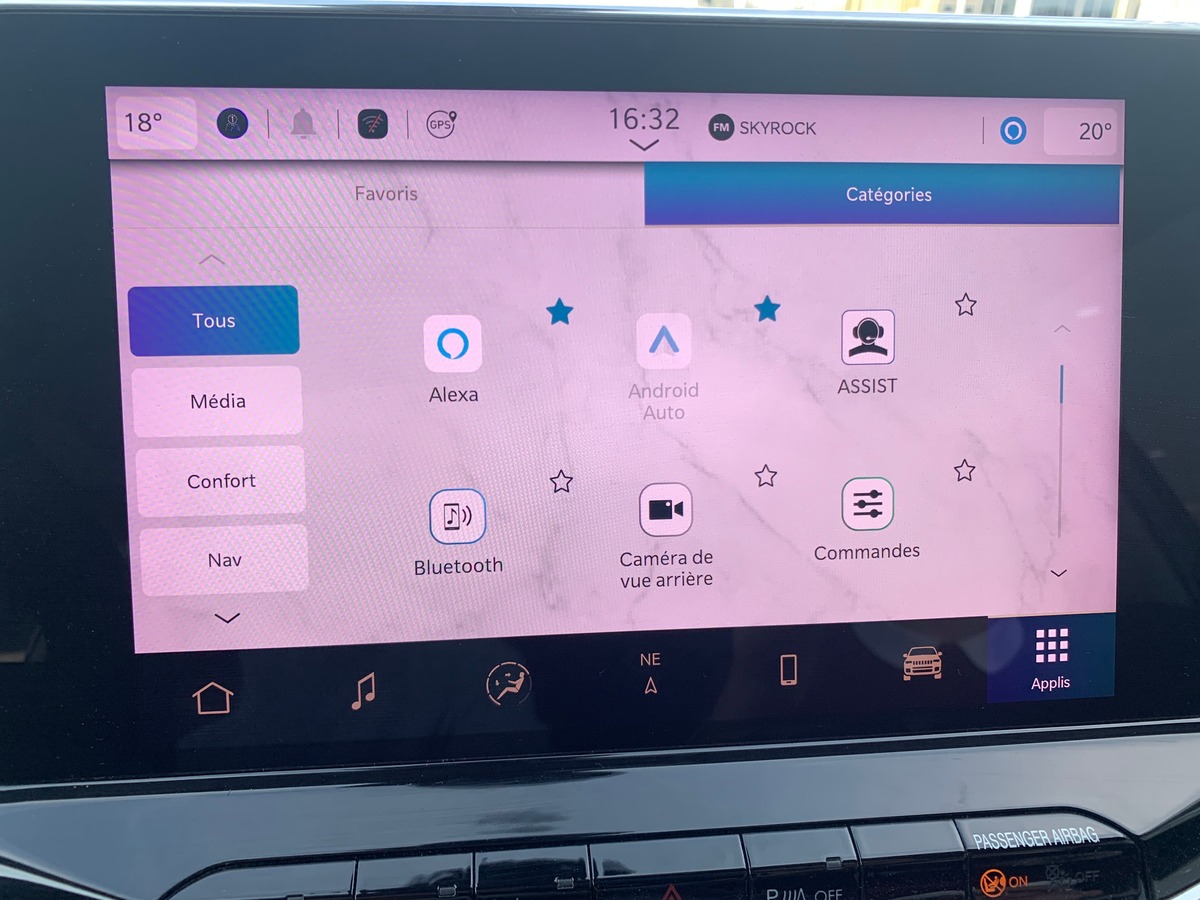 Jeep Compass 130 | (2) 1.6 MJET | Night Eagle | Attelage | GPS | Régulateur vitesse | Apple car Play