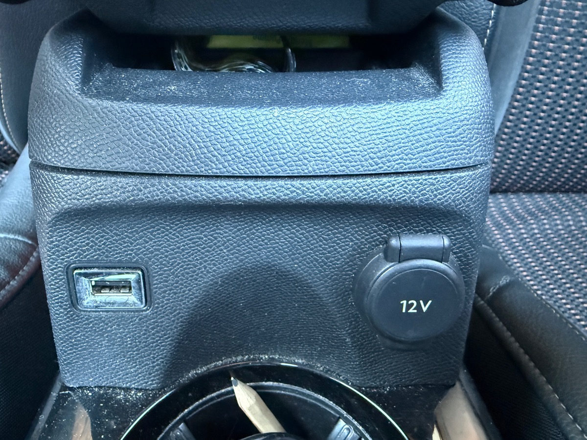 DS DS 3 CROSSBACK 130 BLUEHDI EAT8 PERFORMANCE LINE, SUIVI COMPLET, CARPLAY