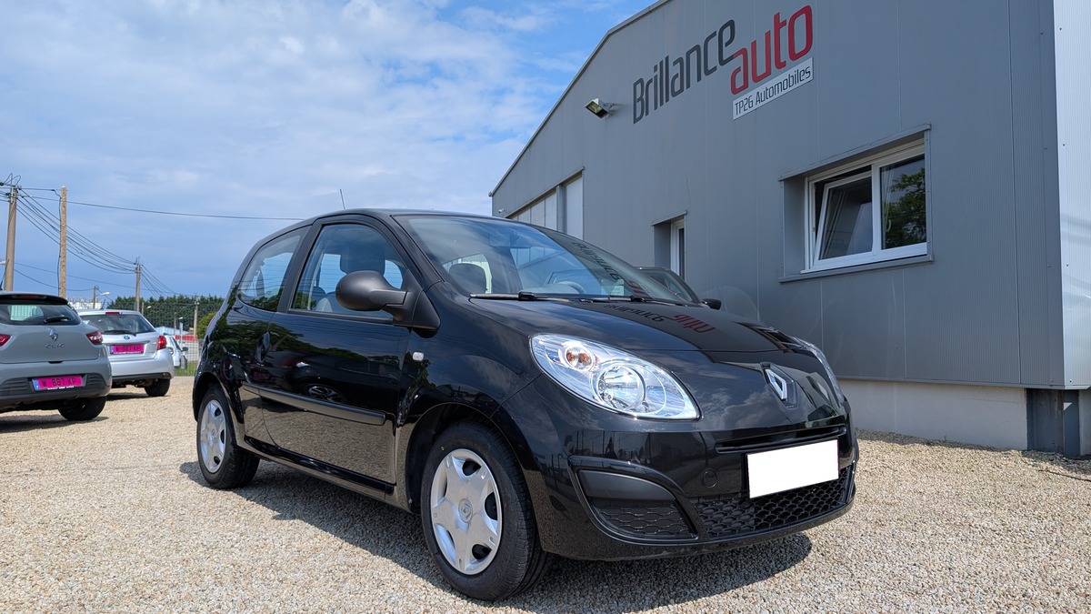 RENAULT Twingo II 1.2i 16v 75