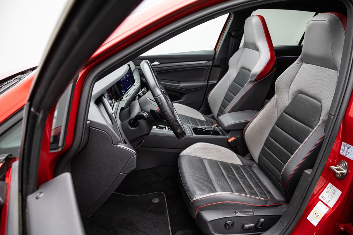 Volkswagen Golf VIII 2.0 TSI 300ch GTI Clubsport DSG7 Toit ouvrant Harman-Kardon