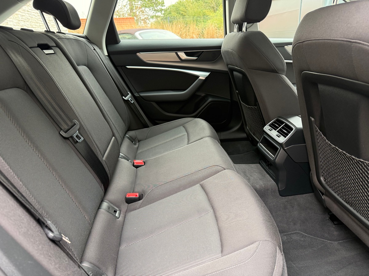 Audi A6 Avant 40 TDI 204 CH BUSINESS LINE / TOIT PANO / TVA / 87043 KMS
