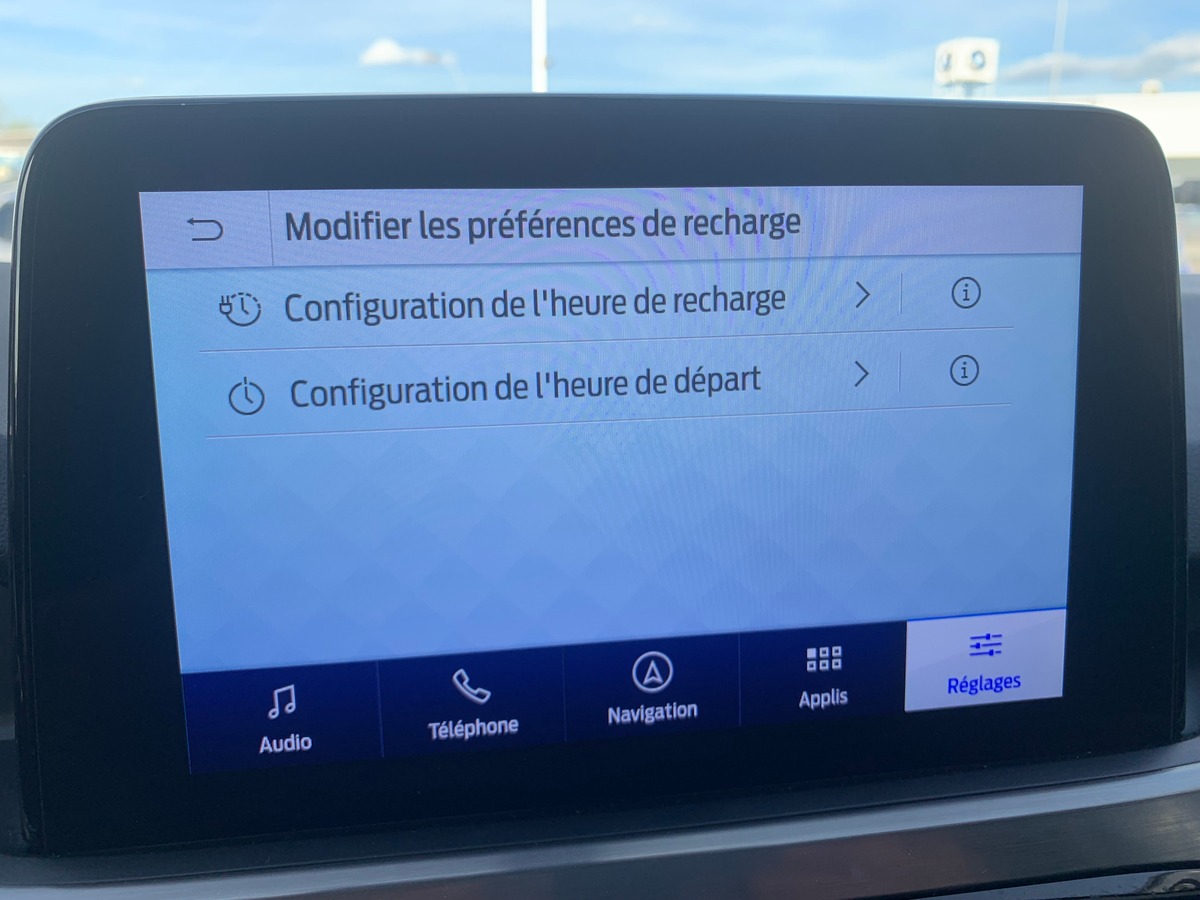 Ford Kuga 225 ch | 2.5 PHEV | Titanium | Apple car Play | Radar de stationnement avant et arriére