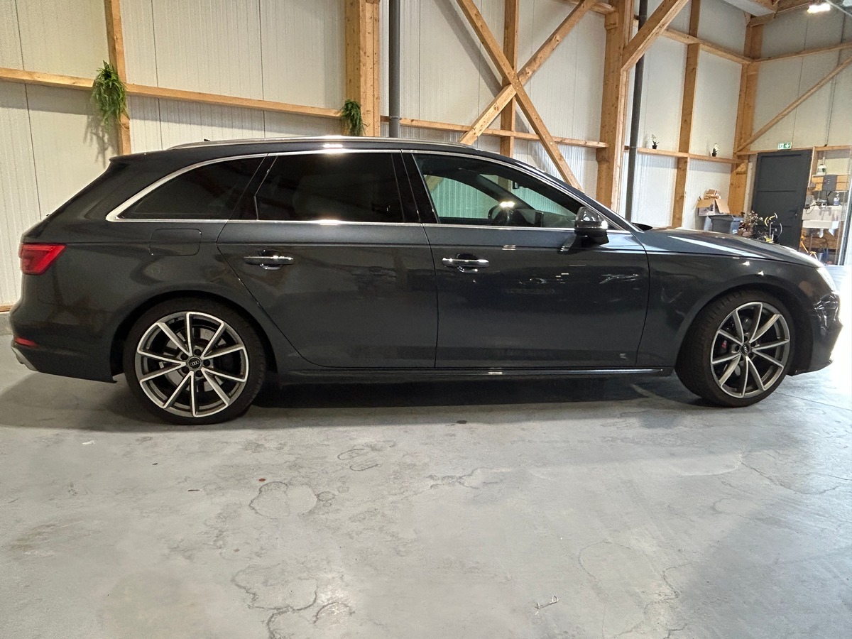 Audi S4 Avant 3.0 TFSi V6 24V Tiptonic 354 cv / Garantie
