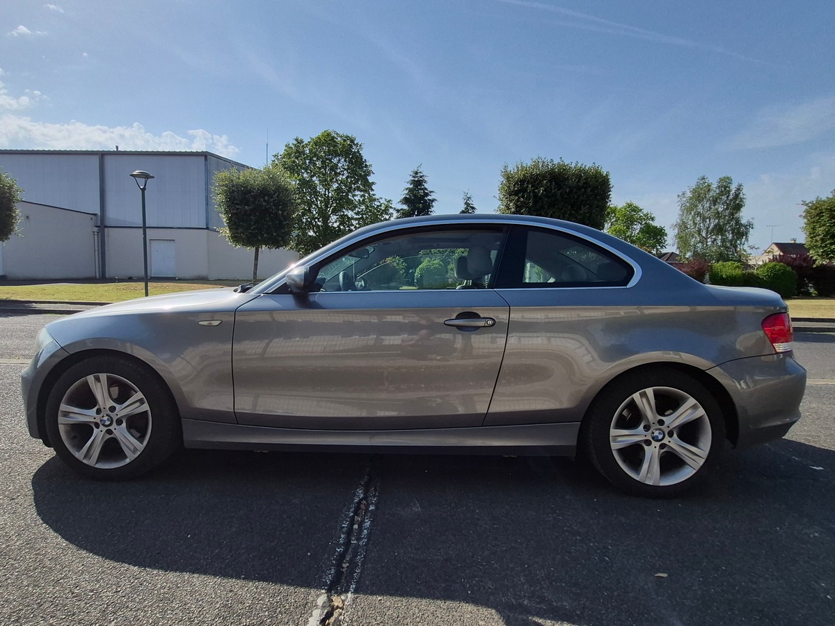 Bmw Série 1 120 D COUPE LUXE BVA