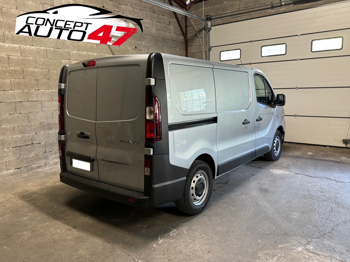 RENAULT Trafic L1H1 ADVANCED 3T Blue dci 150