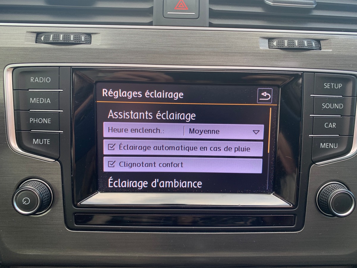 Volkswagen GOLF 7 105 ch | Confortline | Toit ouvrant | Régulateur de vitesse | Radar avant et arriére