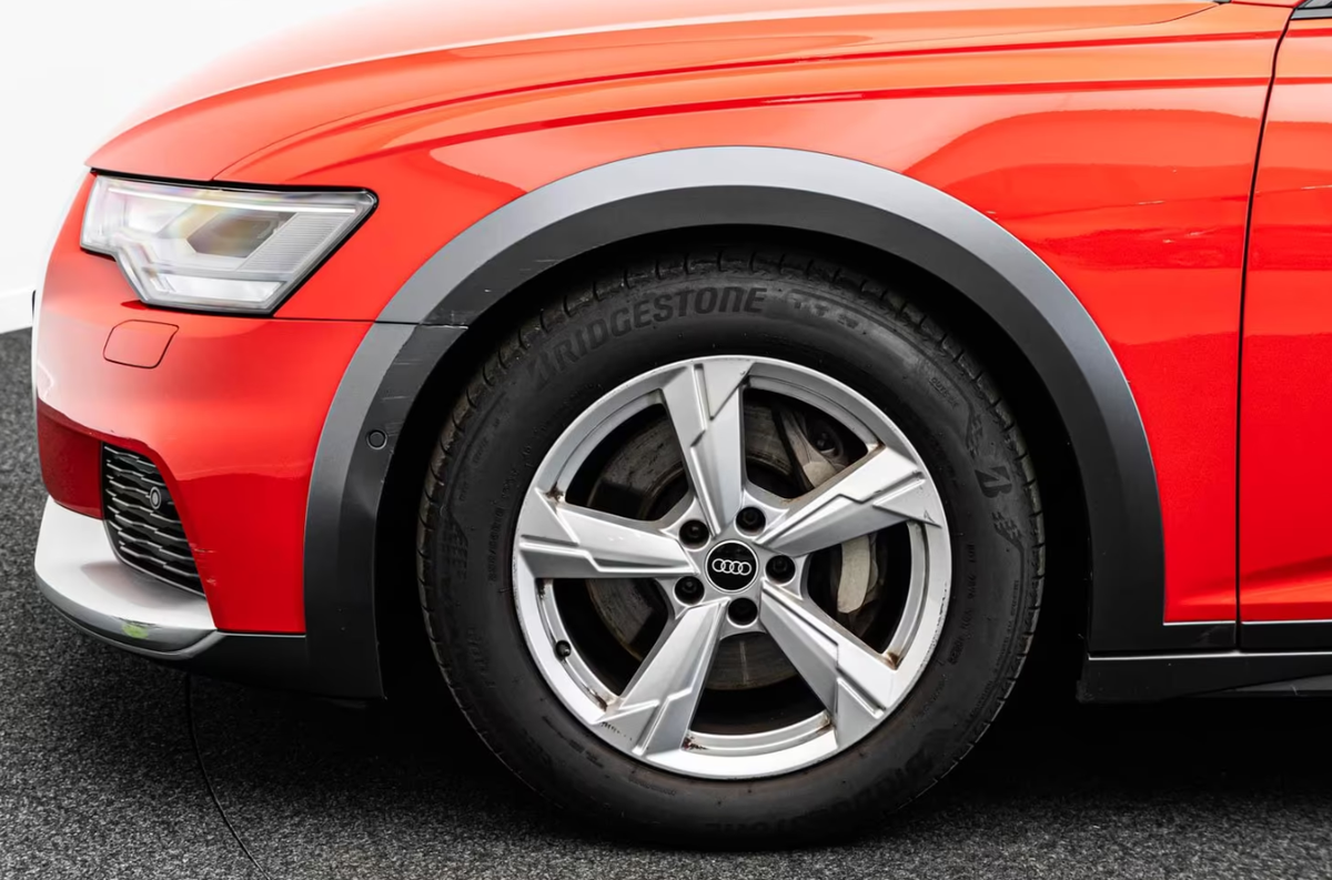 Audi A6 Allroad V 50 TDI 286ch Avus quattro tiptronic Toit ouvrant Attelage