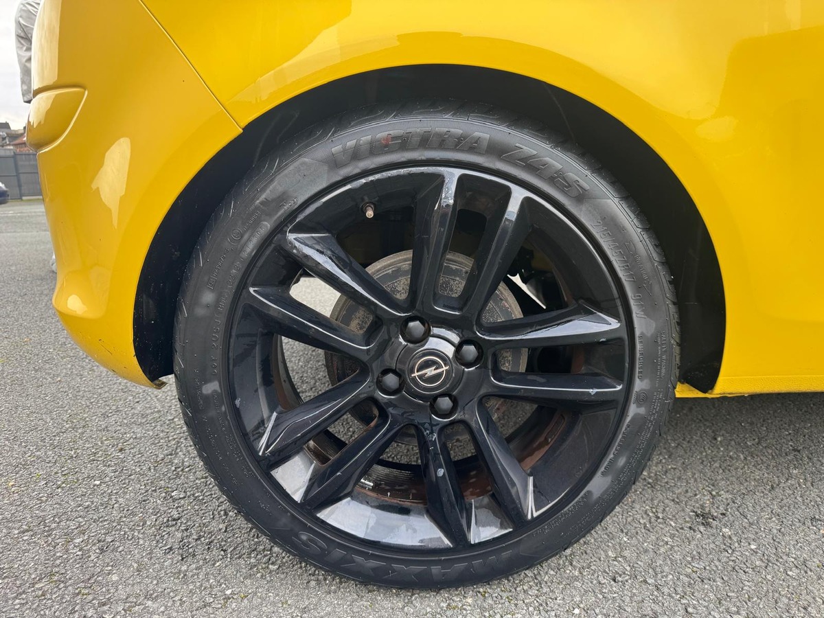Opel Corsa 1.4 100 Color Edition-GARANTIE