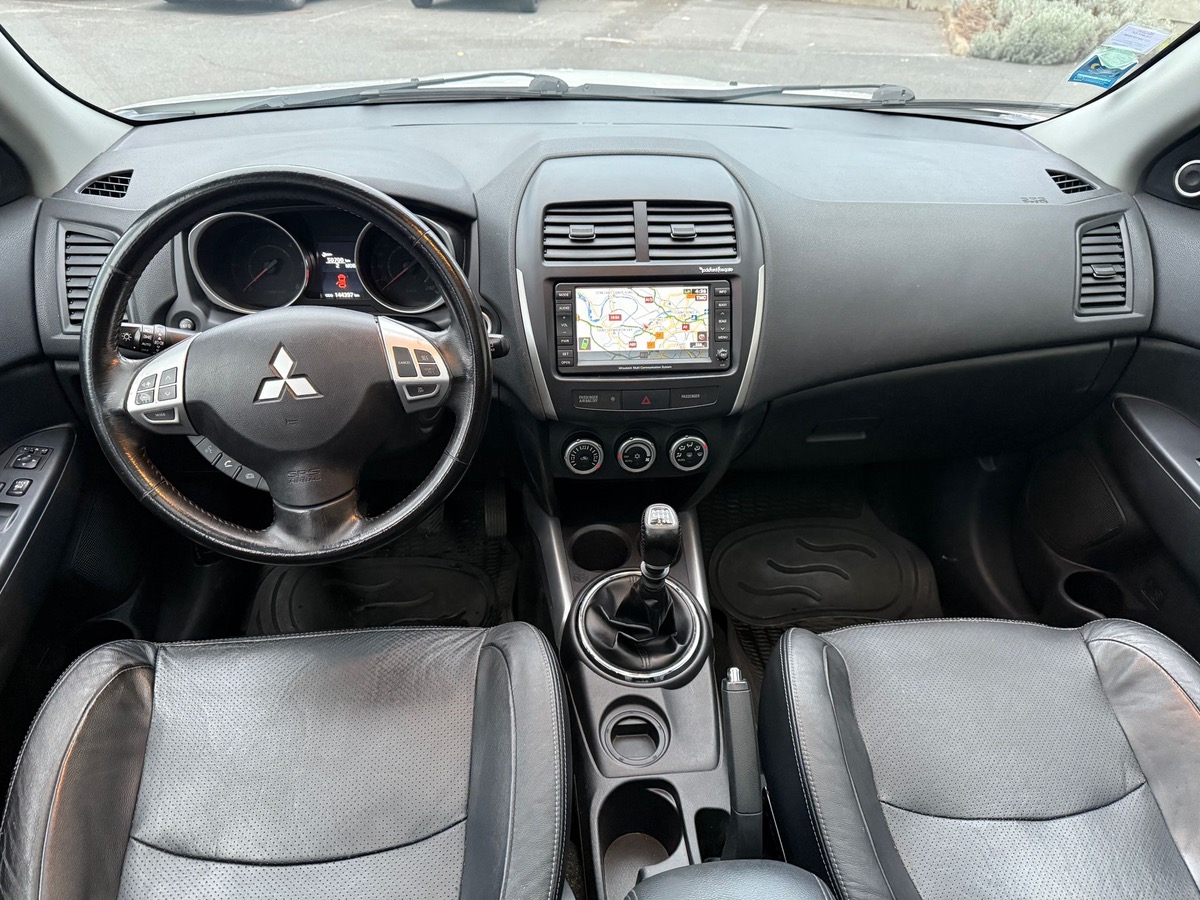 Mitsubishi ASX 1.8 D-ID 150 CV style cuir toit en 4X CBLeut