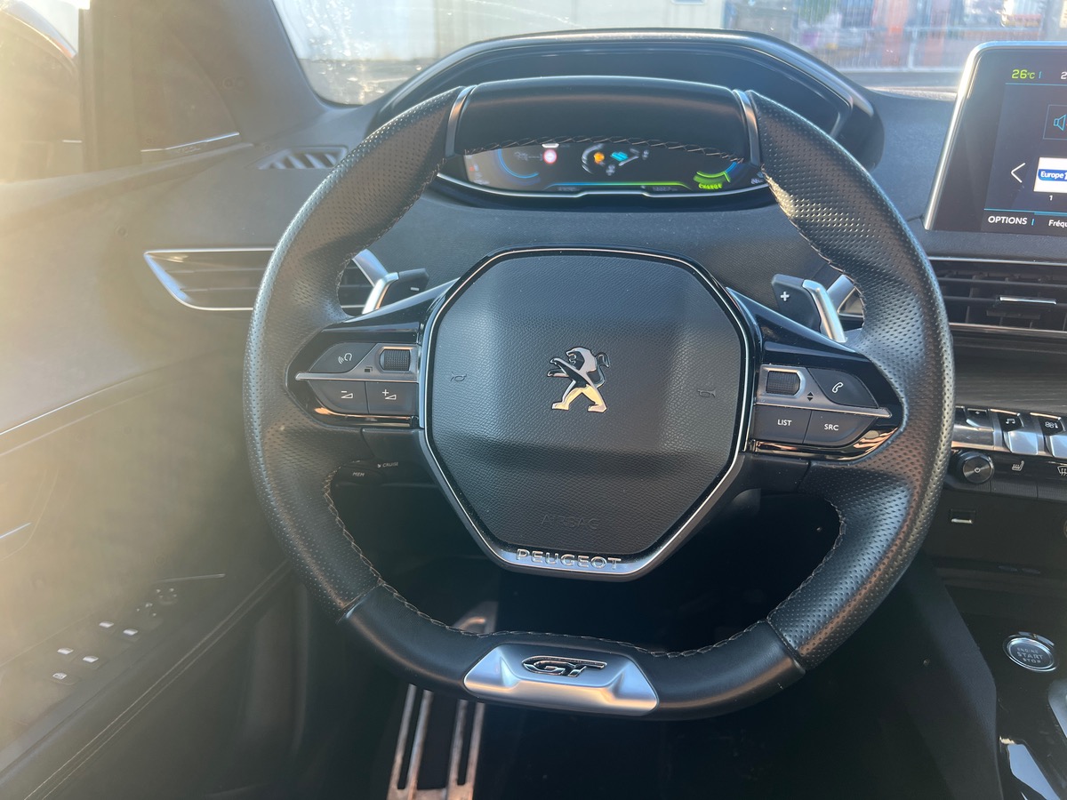 Peugeot 3008 HYbrid4 300cv GT EAT8, SUIVI COMPLET PEUGEOT, TOIT OUVRANT, SIEGES CHAUFFANTS/ MASSANTS