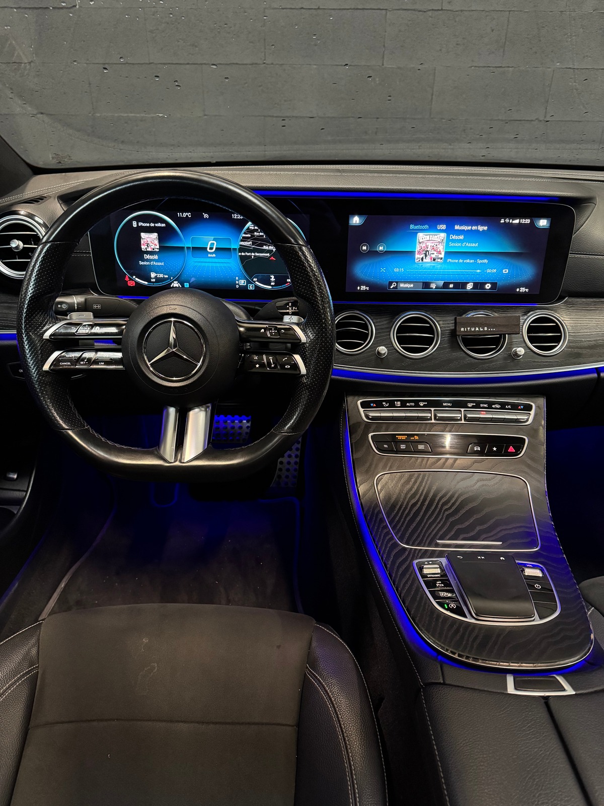 Mercedes Benz CLASSE E 220 D 194 AMG LINE 9G-TRONIC