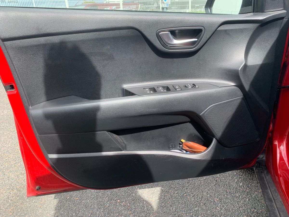 Kia Stonic 120 ch | Active | Caméra recul | Apple Car Play | Entretiens et Garantie constructeur