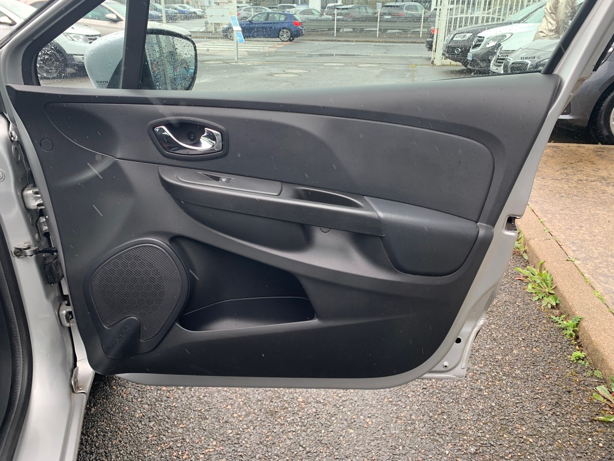 RENAULT Clio IV 75 ch | Régulateur de vitesse | Bluetooth | Kit de distribution changé chez RENAULT